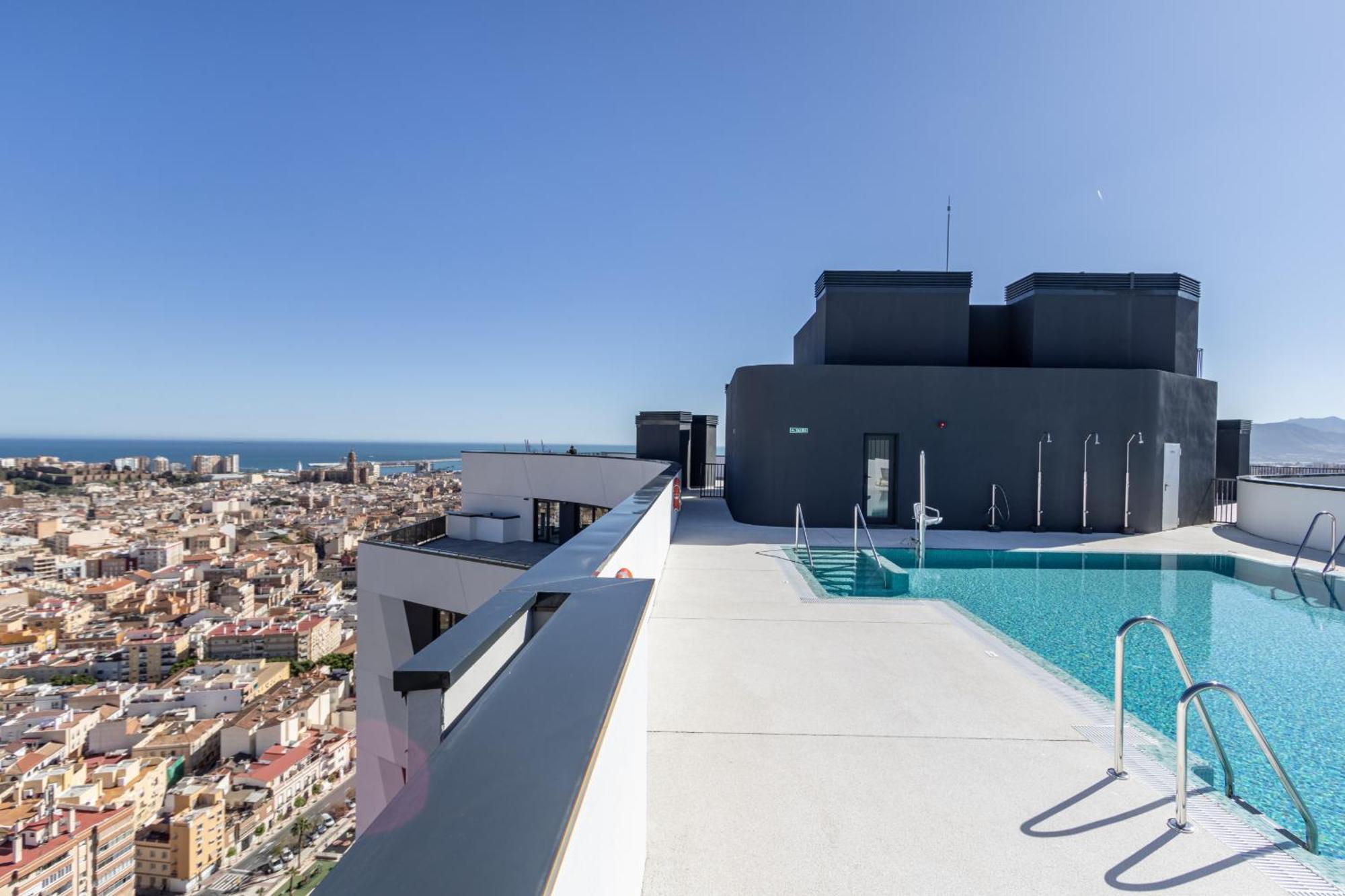 Malaga Skyline 1 Pool & Parking Free Apartment Luaran gambar