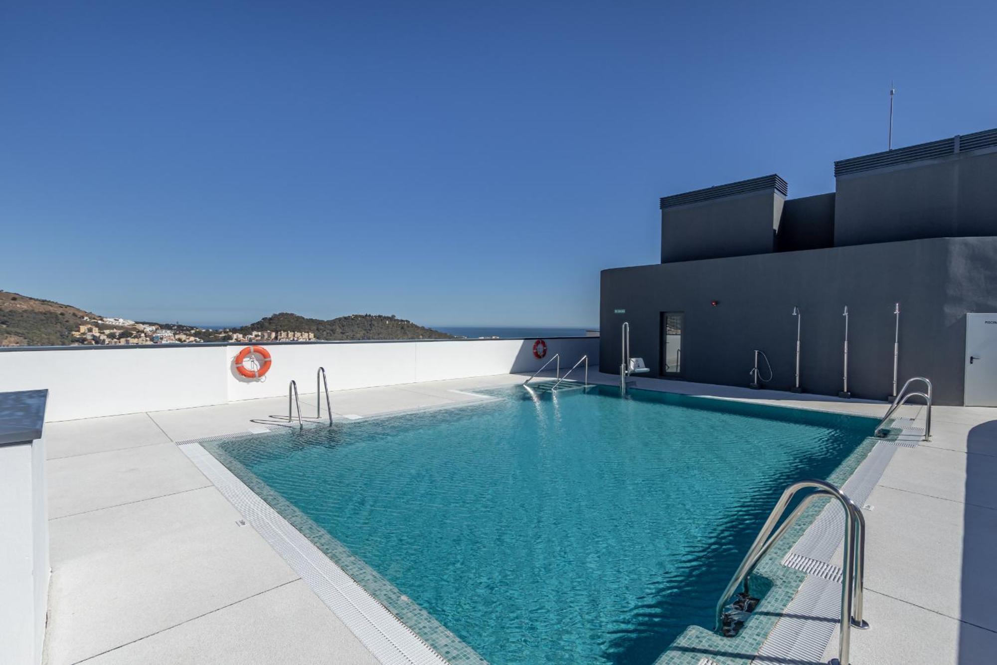 Malaga Skyline 1 Pool & Parking Free Apartment Luaran gambar